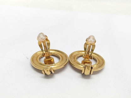 CHANEL Round Earrings with Rice