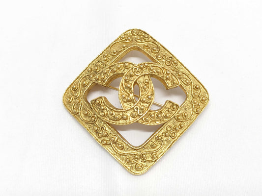 CHANEL Coco Mark Diamond Brooch with Comments