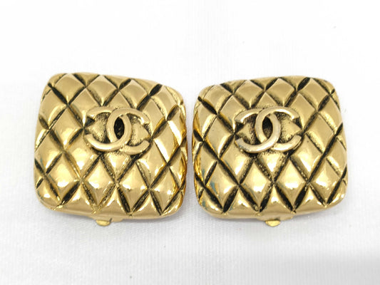 CHANEL Matelasse Coco Mark Earrings with Rice