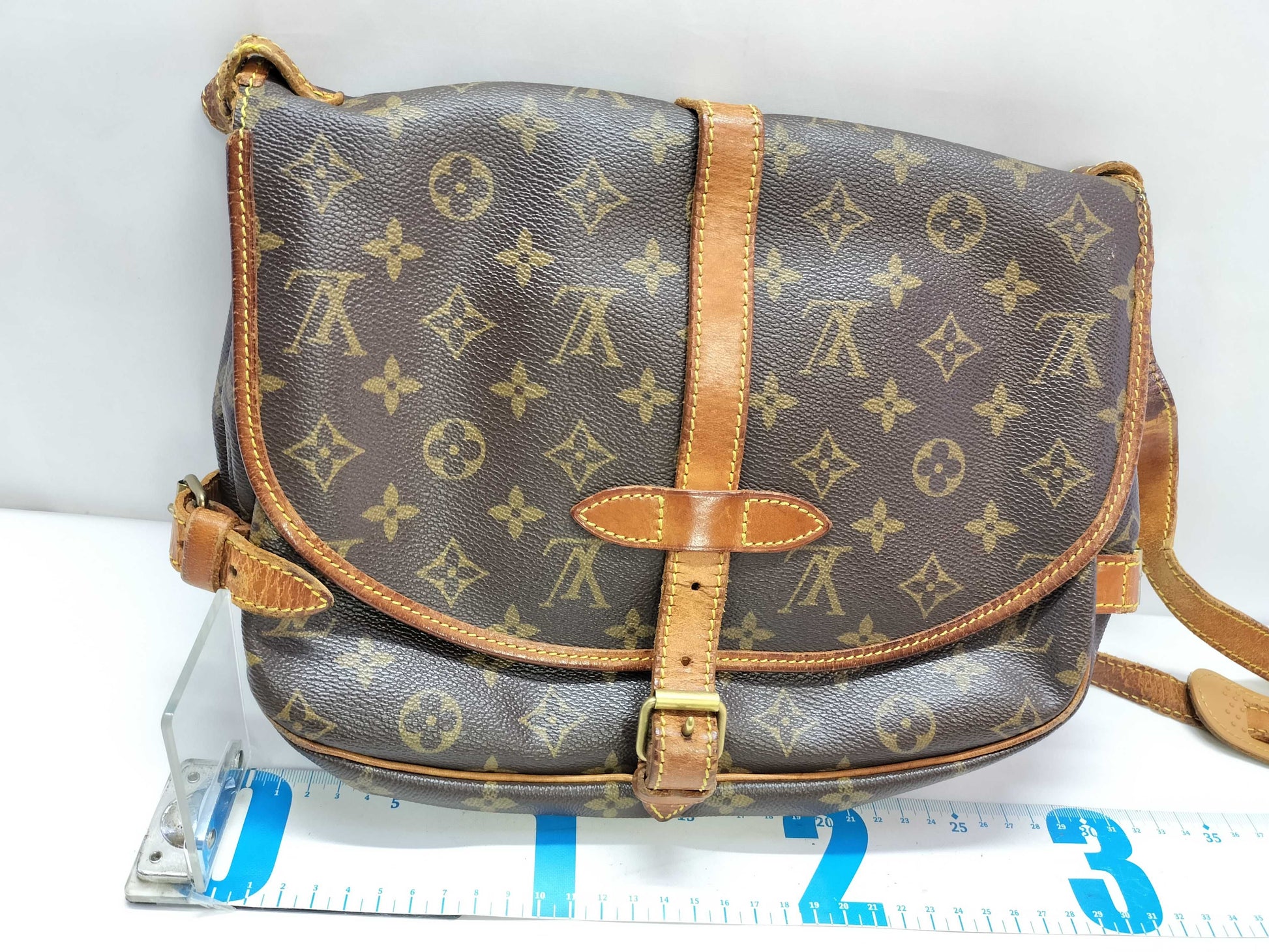 LOUIS VUITTON Monogram Saumur M42256 AR0925 Shoulder Bag