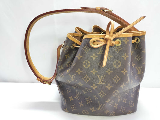 LOUIS VUITTON Monogram Petit Noe M42226 AR1909 Shoulder Bag
