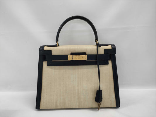 HERMES Kelly 28 Handbag with Outside Stitching, Crinoline, and Gold Hardware
