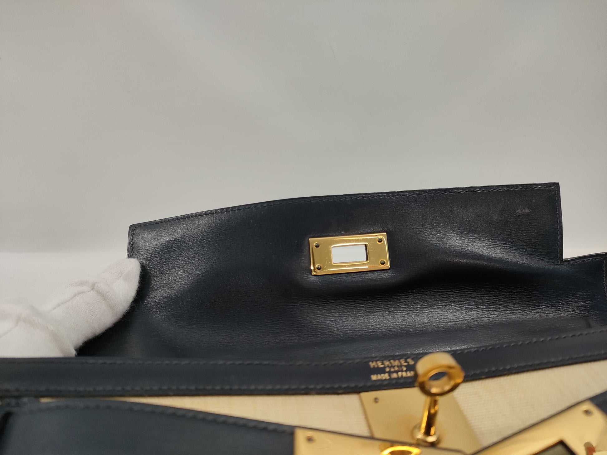 HERMES Kelly 28 Handbag with Outside Stitching, Crinoline, and Gold Hardware