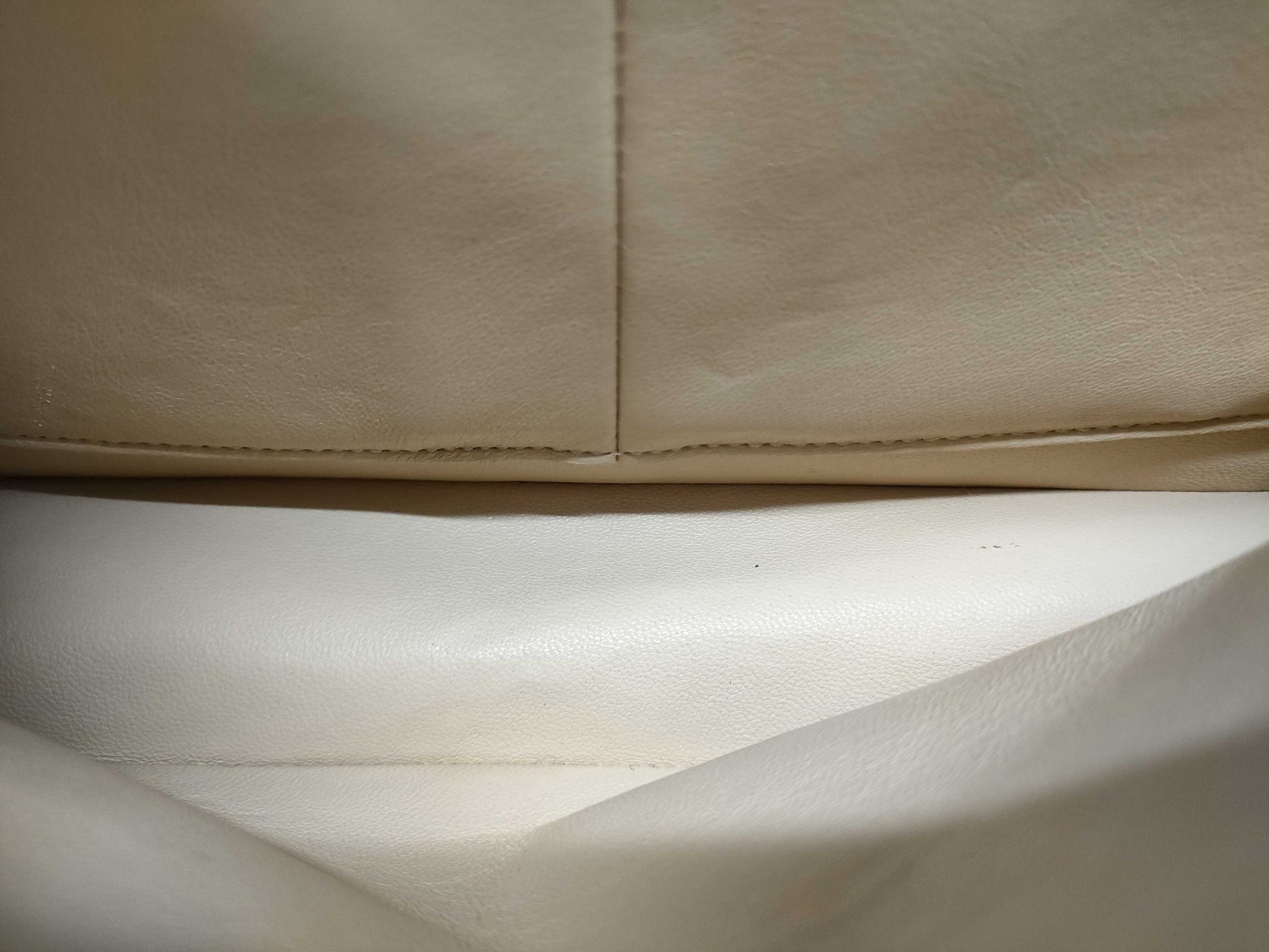 CHANEL Matelasse Classic Handbag 25, Lambskin, Cream