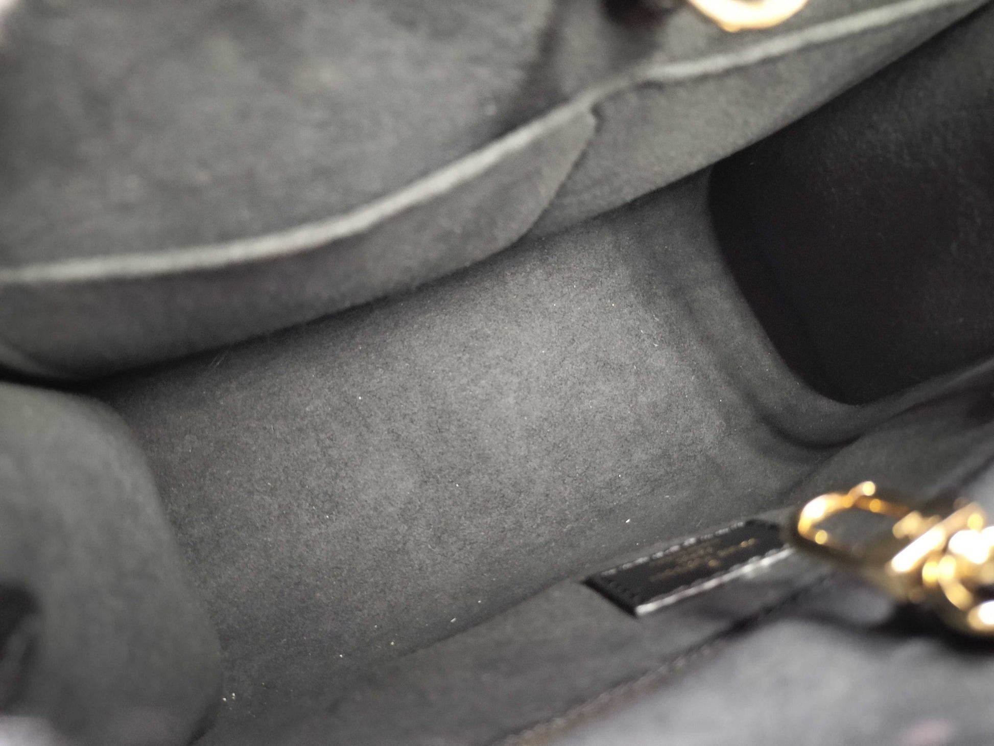 LOUIS VUITTON On the Go PM M45653 Handbag