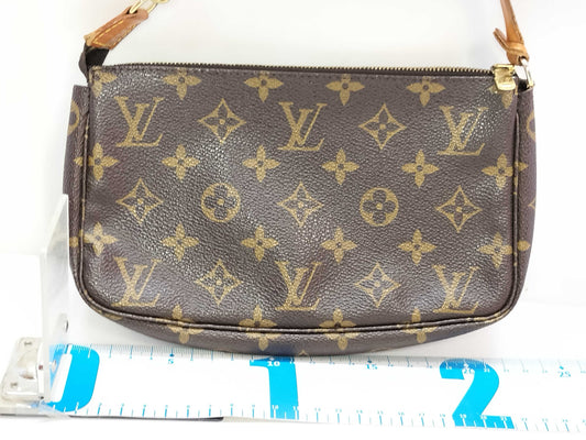 LOUIS VUITTON Monogram M51980 Pochette Accessoires AR0939 Pouch