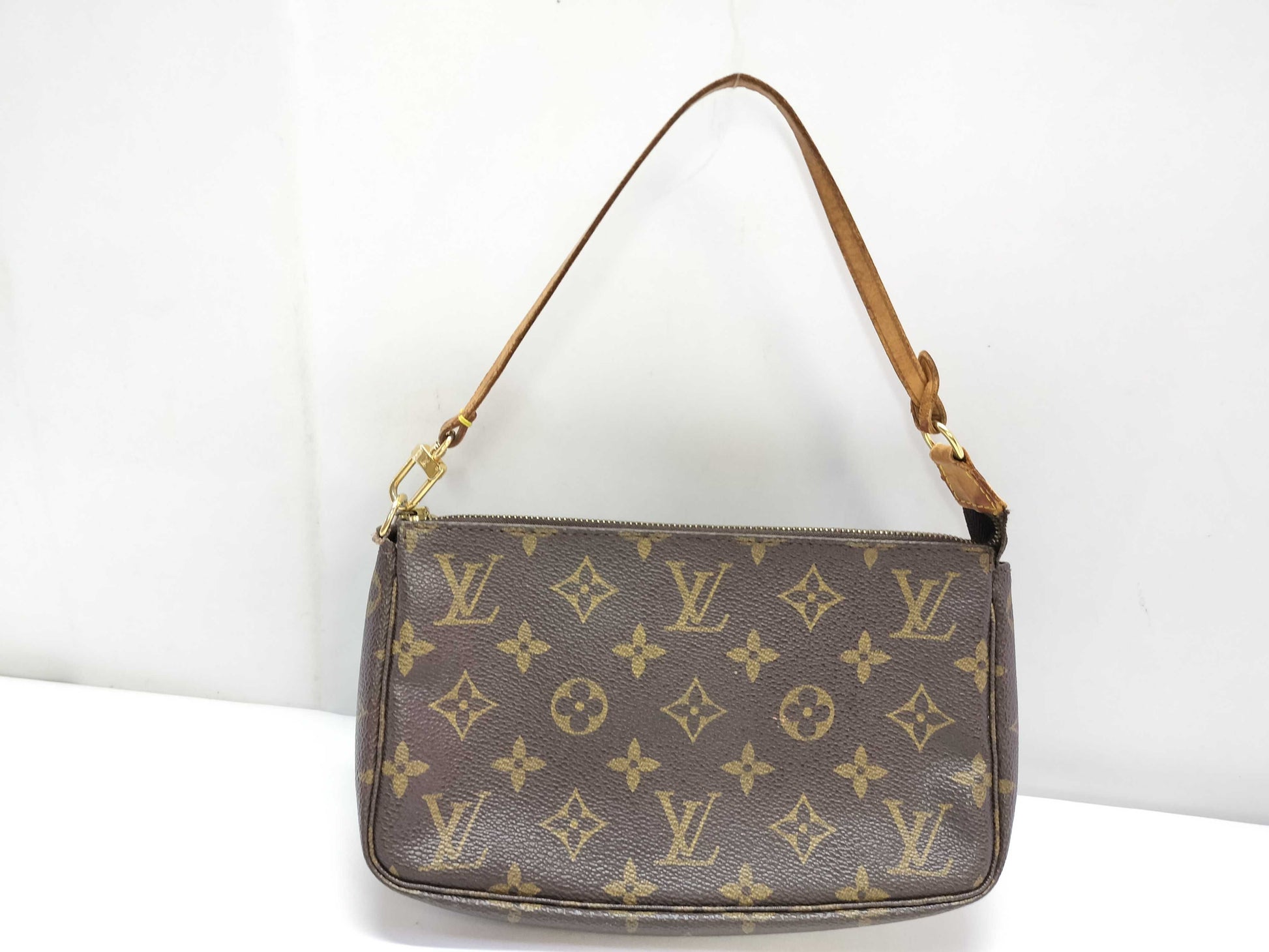 LOUIS VUITTON Monogram M51980 Pochette Accessoires CA0032 Pouch