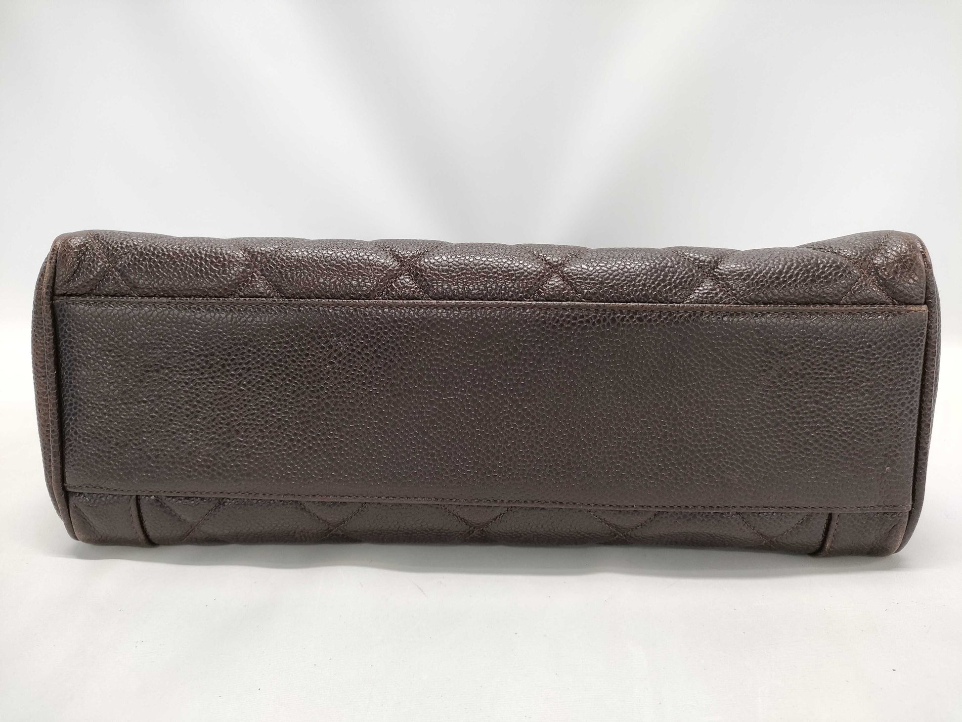 CHANEL Matelasse Caviar Leather Handbag in Brown with Coco Hardware A12397