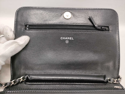 CHANEL Matelasse Chain Shoulder Bag