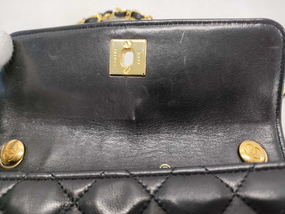 CHANEL Matelasse Chain Shoulder Bag