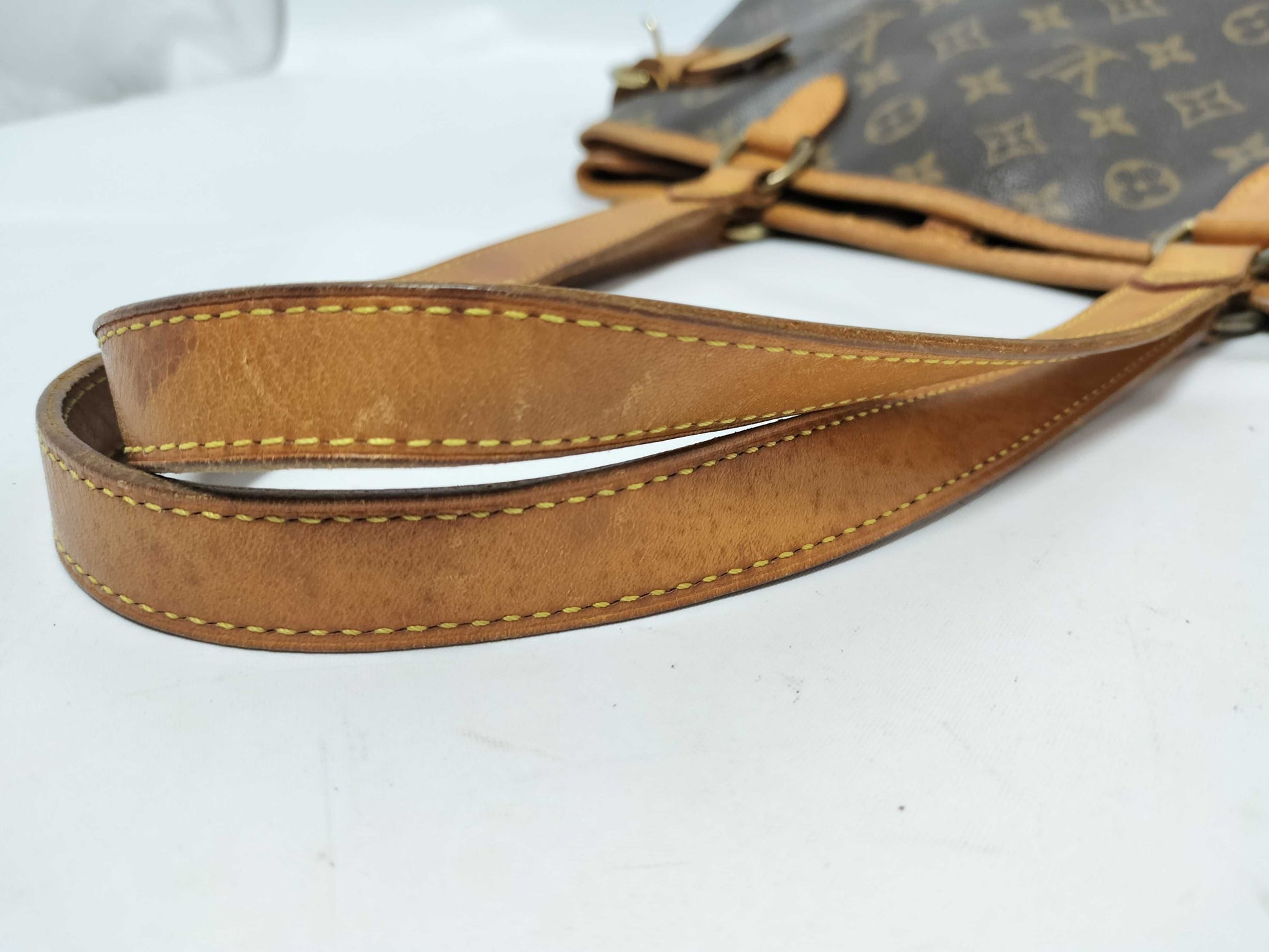 LOUIS VUITTON M95399 Monogram Louis Vuitton Patignolle Shoulder Bag