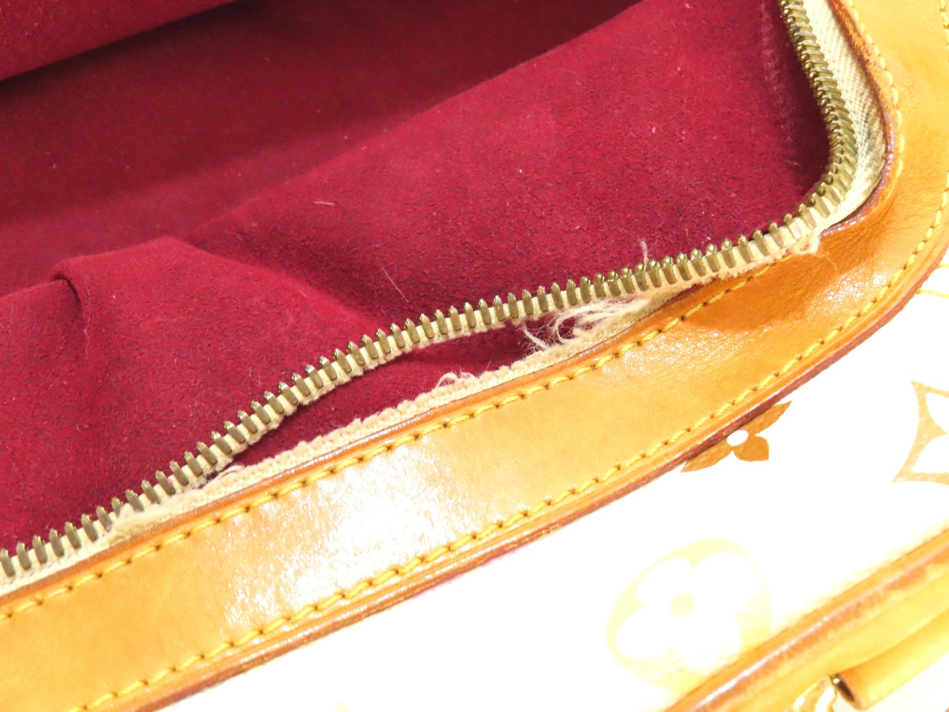 LOUIS VUITTON Monogram Multicolore LOUIS VUITTON Monogram Multicolore Claudia Handbag Handbag