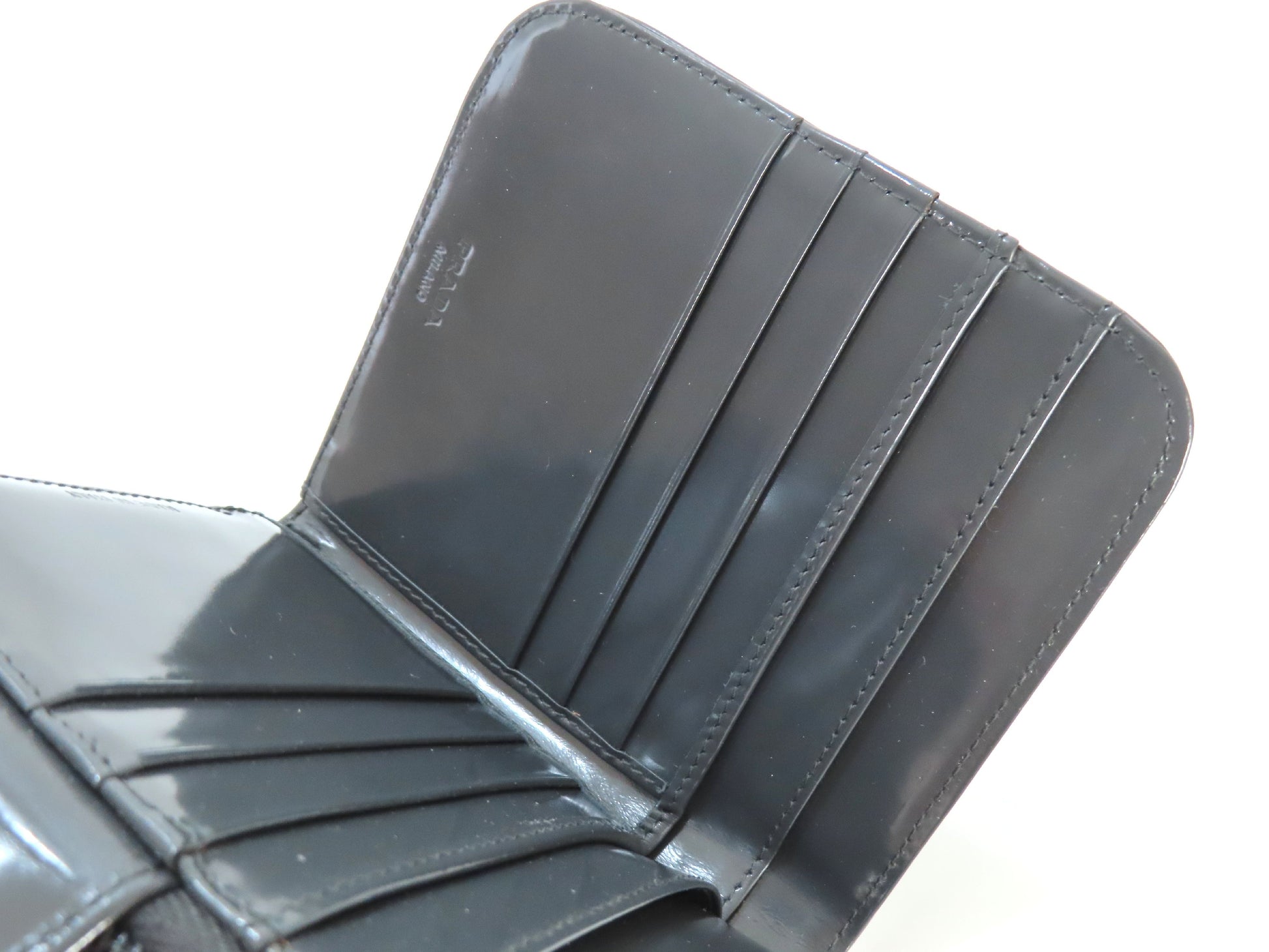 PRADA PRADA Patent Leather Bifold Wallet Wallet