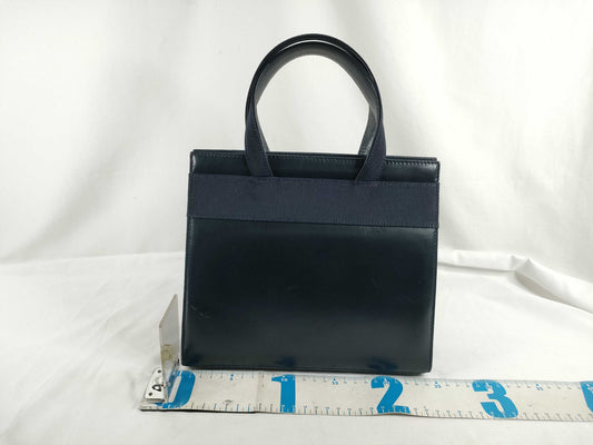 Salvatore Ferragamo Vara Ribbon Leather Handbag, BA21 4178, Black 