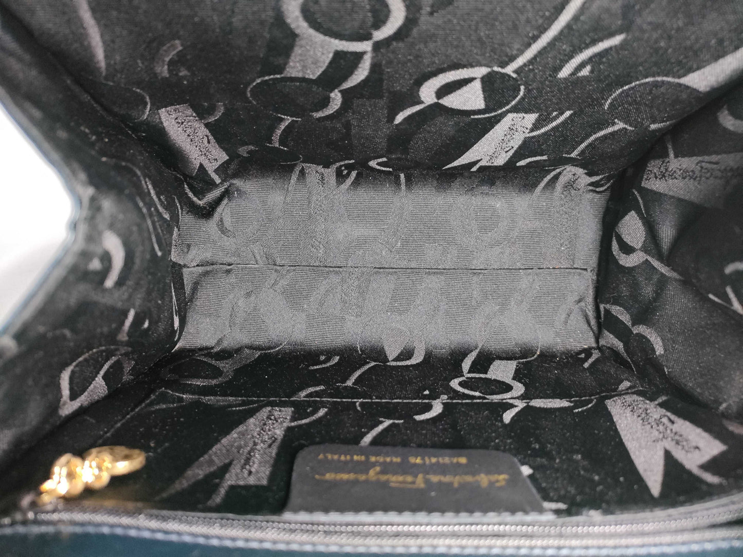 Salvatore Ferragamo Vara Ribbon Leather Handbag, BA21 4178, Black 