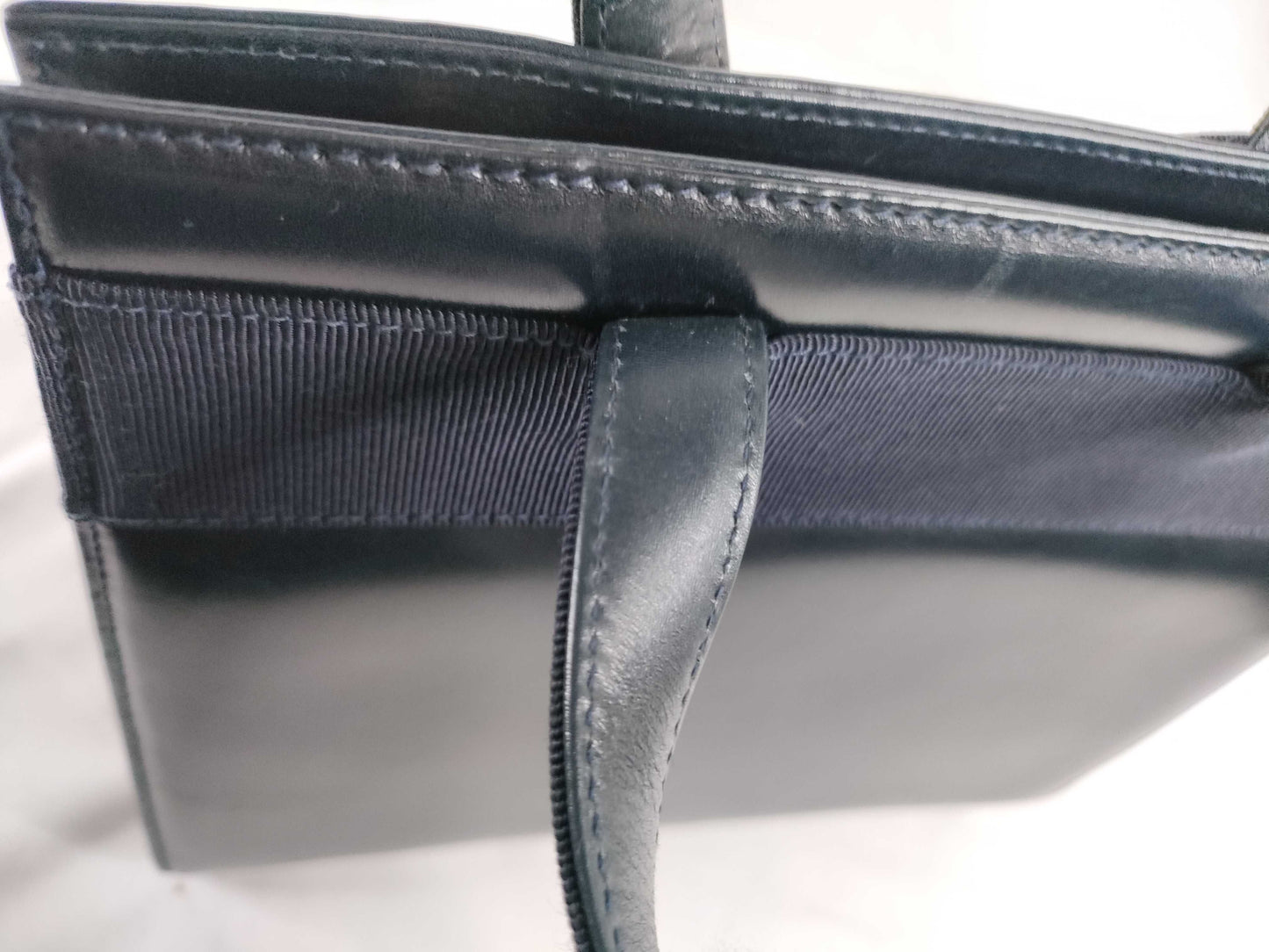 Salvatore Ferragamo Vara Ribbon Leather Handbag, BA21 4178, Black 