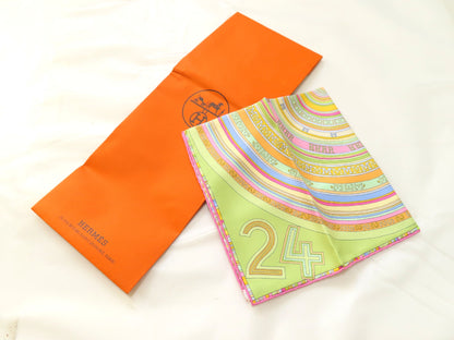 HERMES Carré 40 FRANCE PARIS FBG 24 Scarf 100% Silk Multicolor Scarf