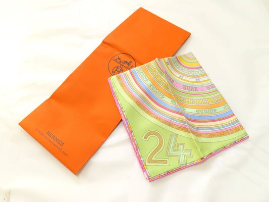 HERMES Carré 40 FRANCE PARIS FBG 24 Scarf 100% Silk Multicolor Scarf