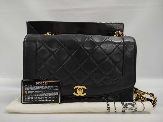 CHANEL Lambskin Matelasse Diana Flap Chain Shoulder Bag