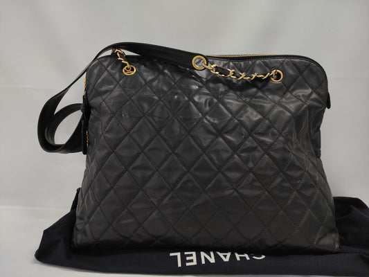 CHANEL Chanel enamel chain shoulder bag