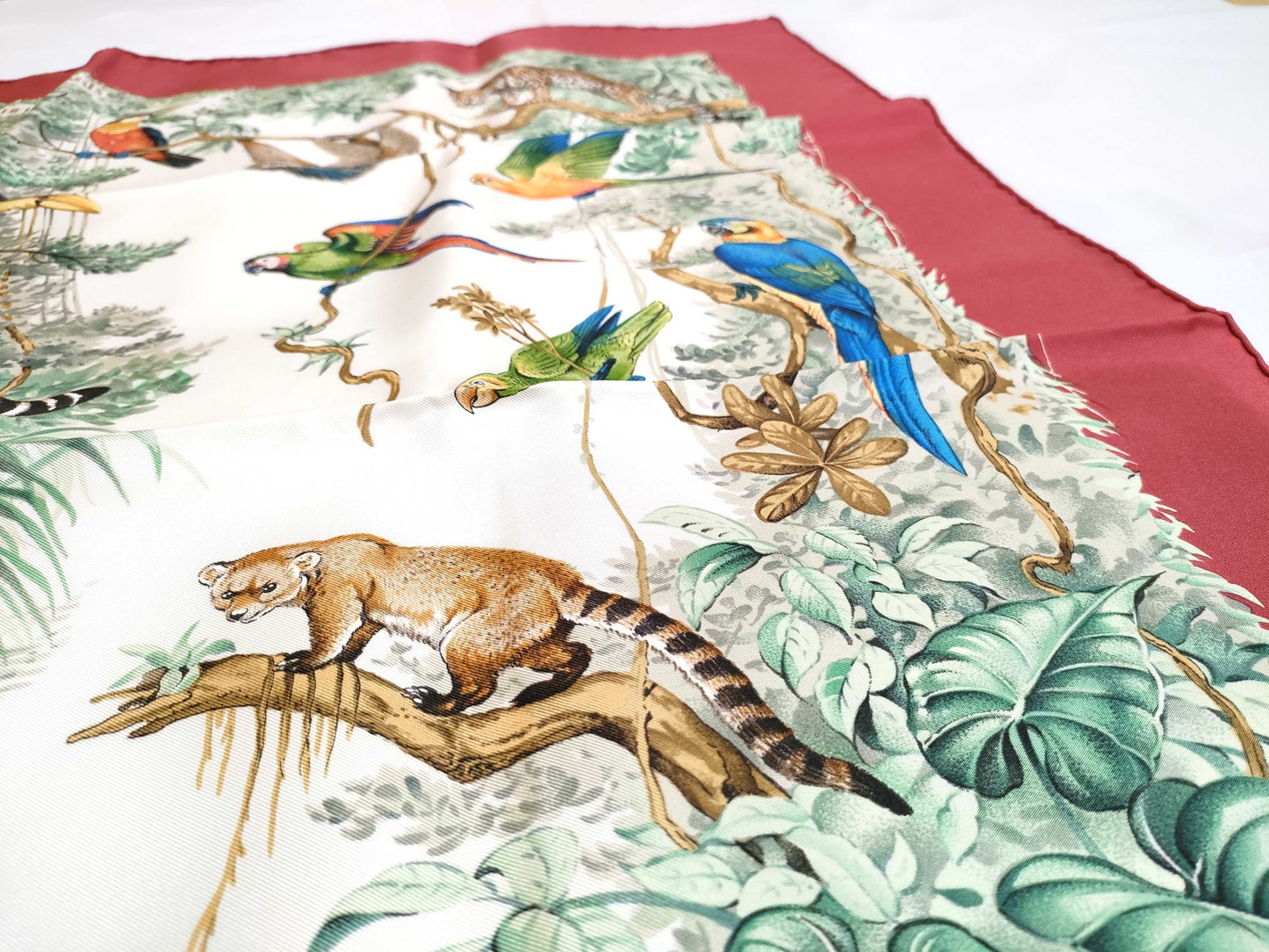 HERMES Carre 90 Large Scarf