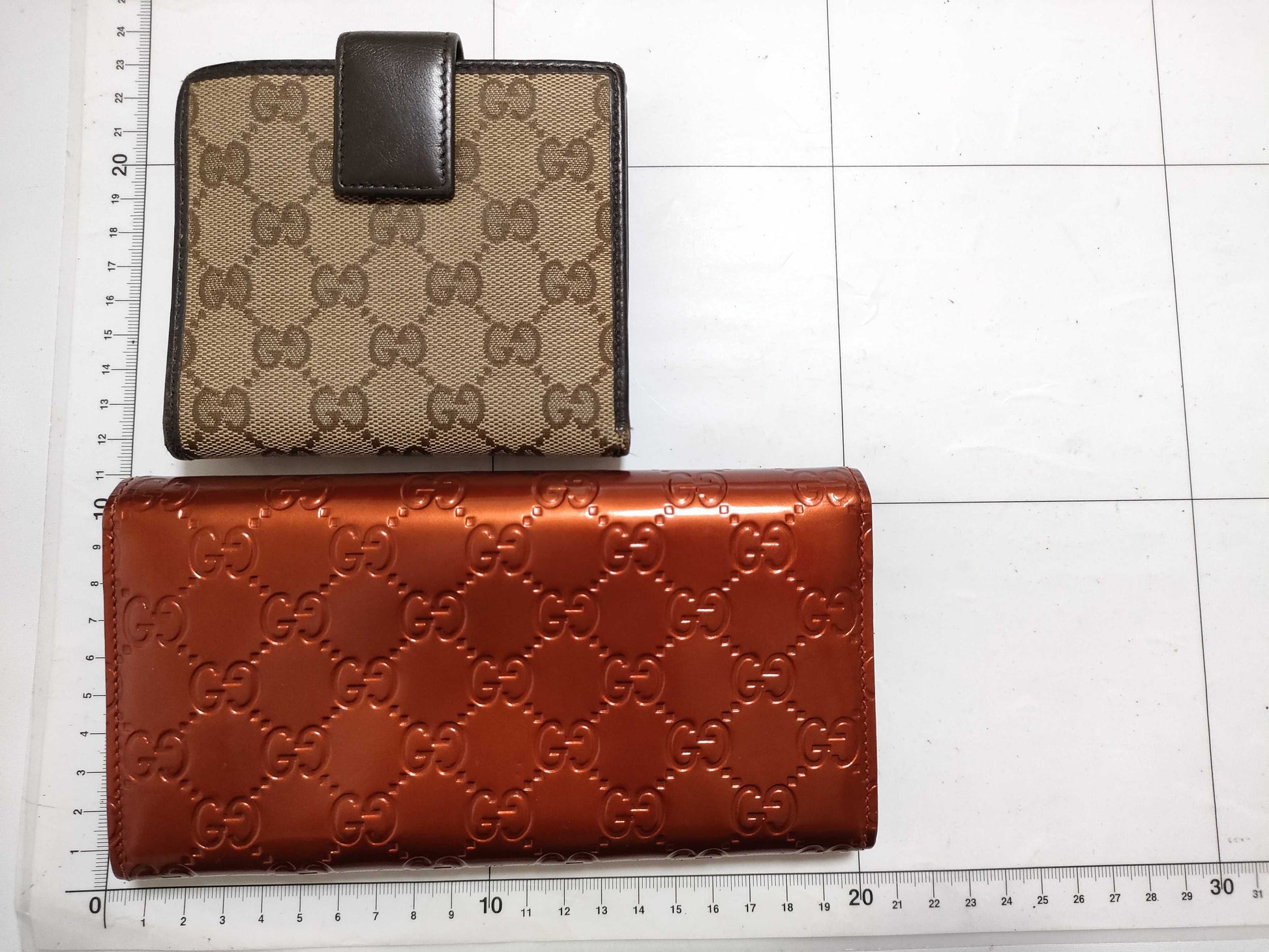 GUCCI GG Canvas Lovely Heart Wallet Set of 2