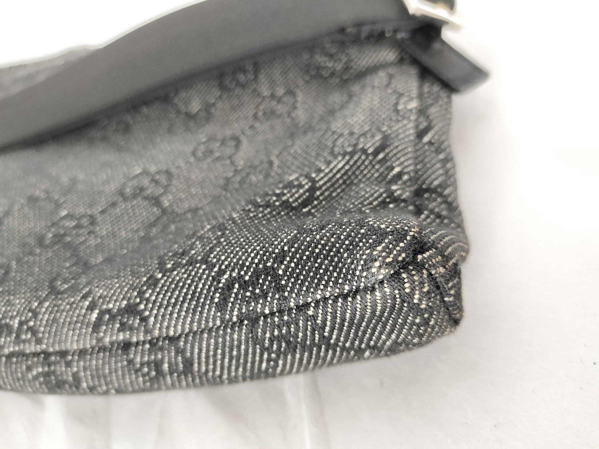 GUCCI GG Canvas Denim Waist Bag Body Bag 28566