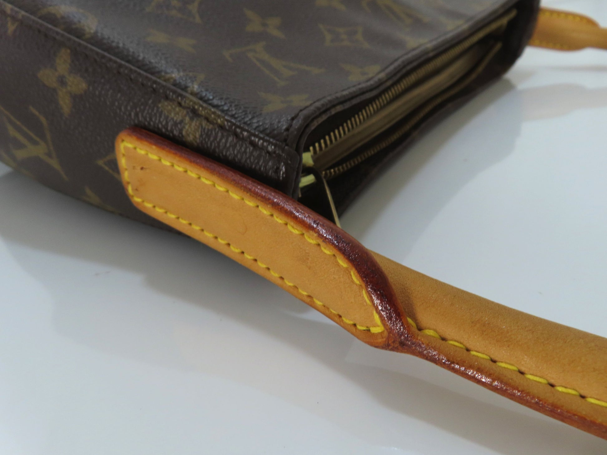 LOUIS VUITTON Monogram Looping MM M51146 Shoulder Bag/Handbag