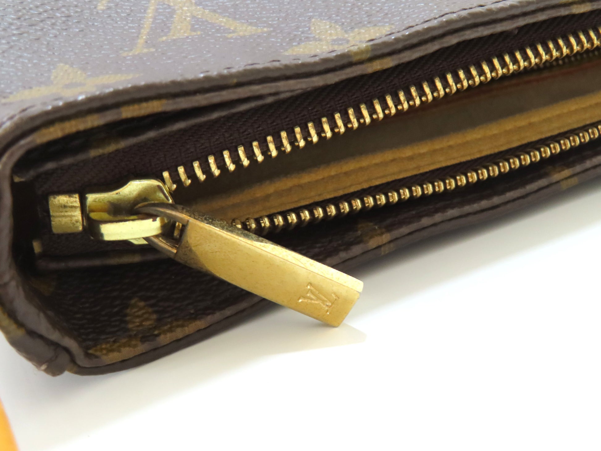 LOUIS VUITTON Monogram Looping MM M51146 Shoulder Bag/Handbag