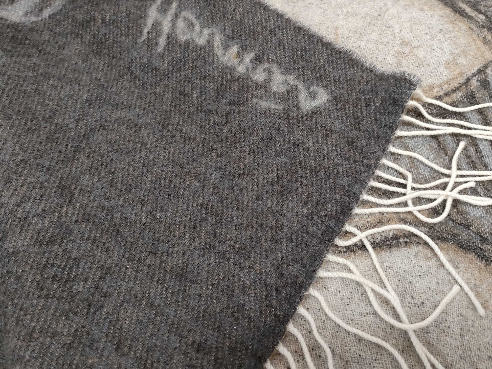 HERMES Cashmere Large Shawl/Stole with Horse Pattern, 150x200cm, with Japon Tag, Other Apparel