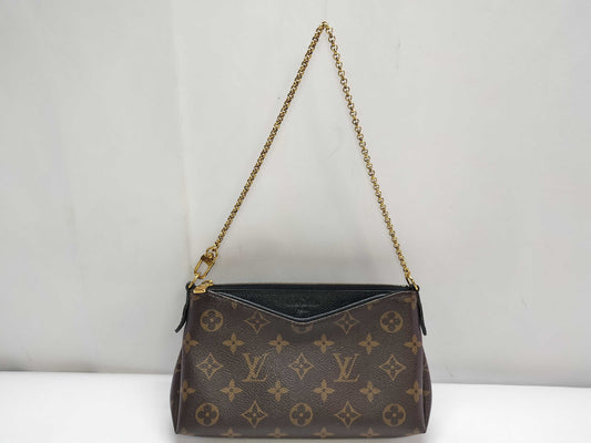 LOUIS VUITTON Monogram Pallas Clutch M41639 Shoulder Bag Pouch