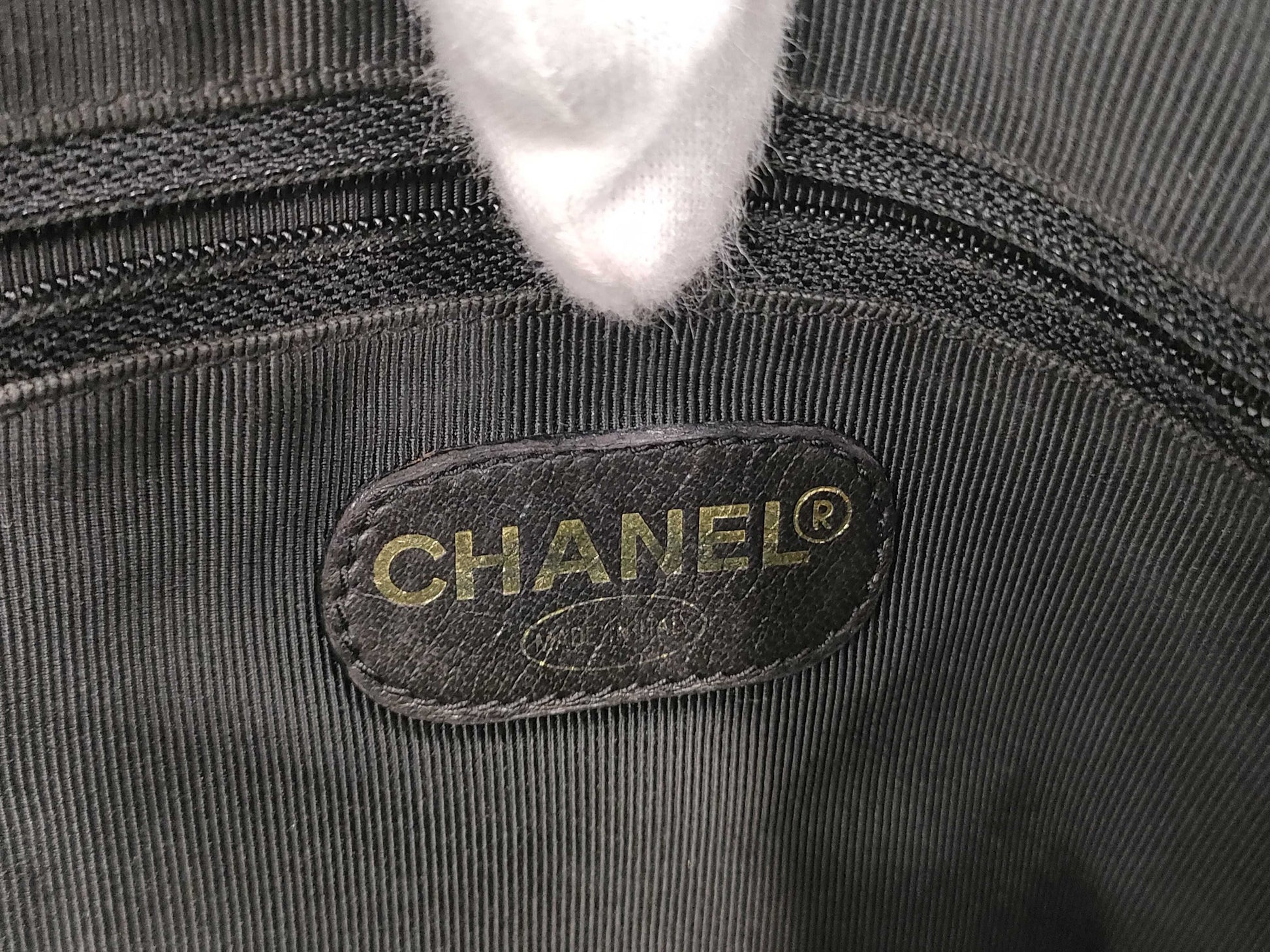 CHANEL Caviar Skin Tote Bag