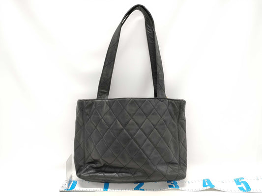 CHANEL Caviar Skin Tote Bag