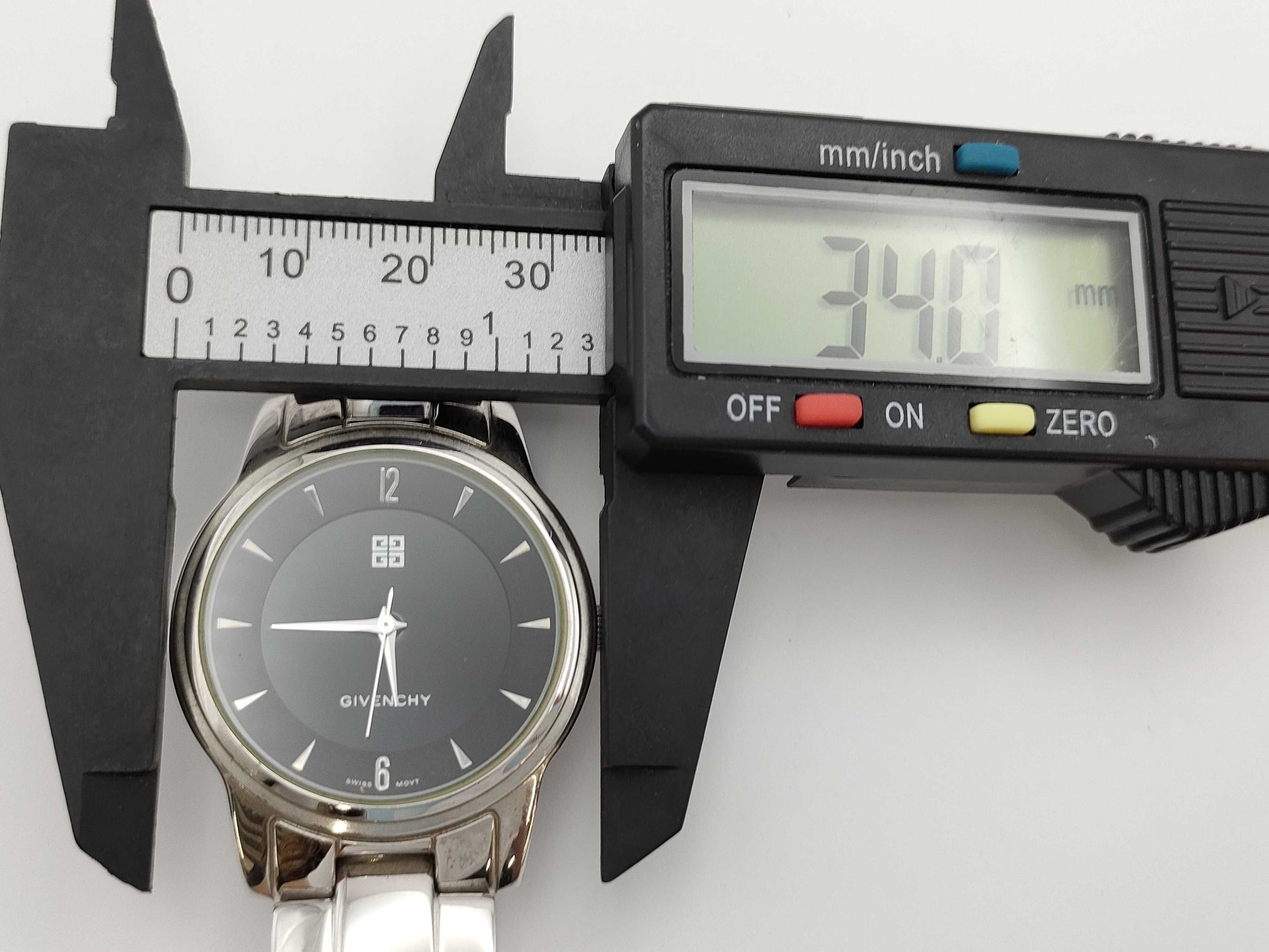 GIVENCHY 0317 OP.18.IV Quartz Boys' Watch