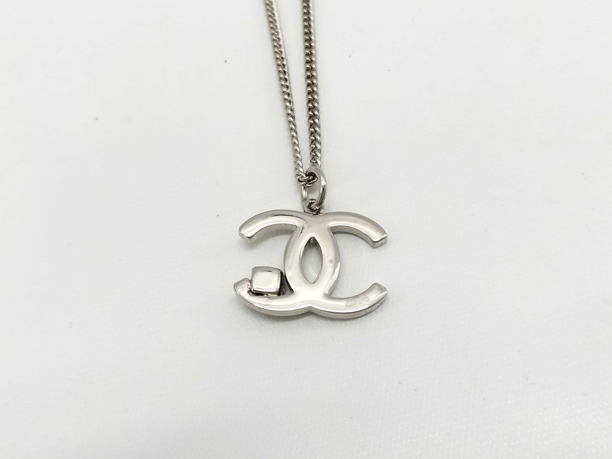 CHANEL Coco Mark 05P Necklace