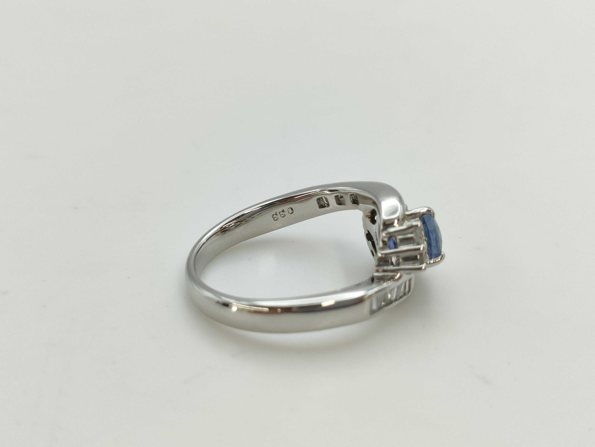 S1.65ct D0.33ct PT900 7.2g Ring 