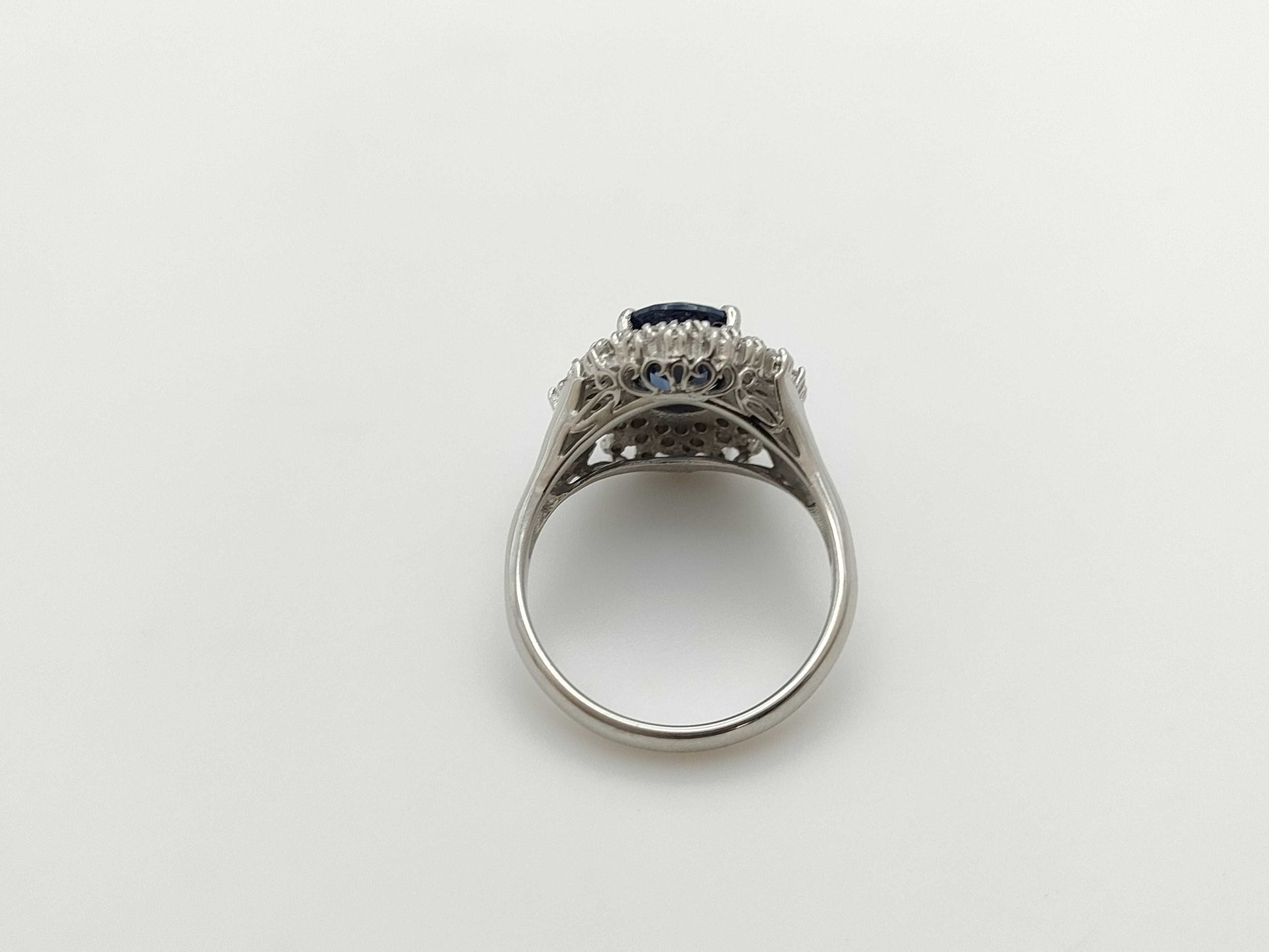 S2.00ct D0.30ct PT900 6.2g Ring 