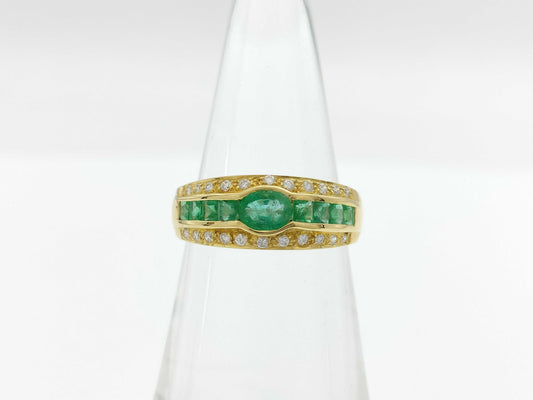 Emerald and Diamond 18K 3.4g Ring 