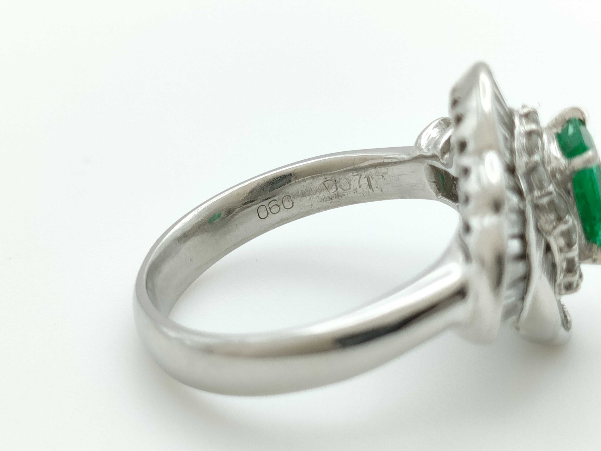 E0.6ct D0.71ct PT950 8.5g Ring 
