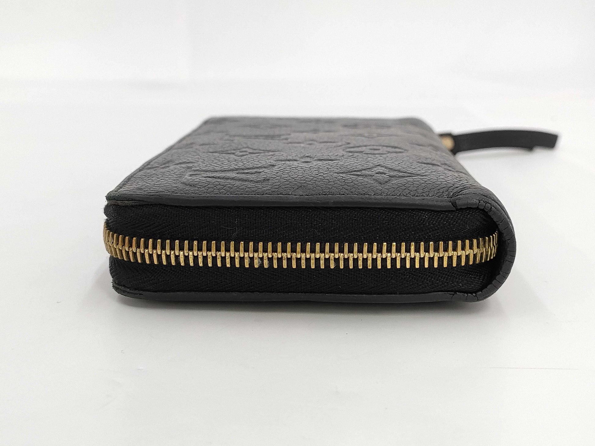 LOUIS VUITTON Monogram Empreinte Zippy Wallet Noir Wallet