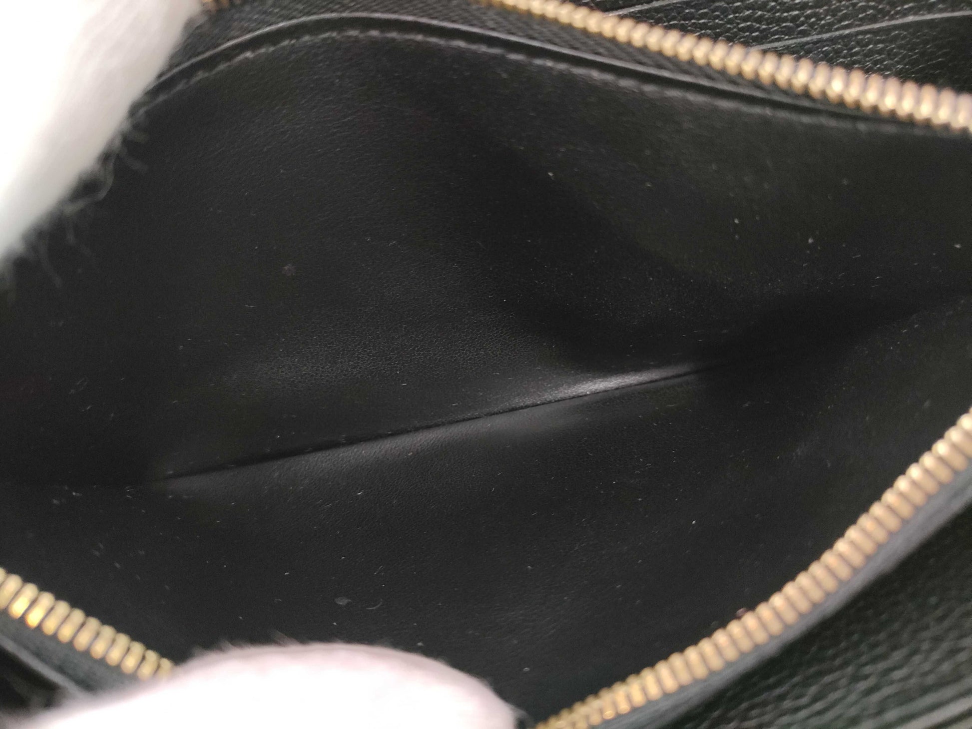 LOUIS VUITTON Monogram Empreinte Zippy Wallet Noir Wallet