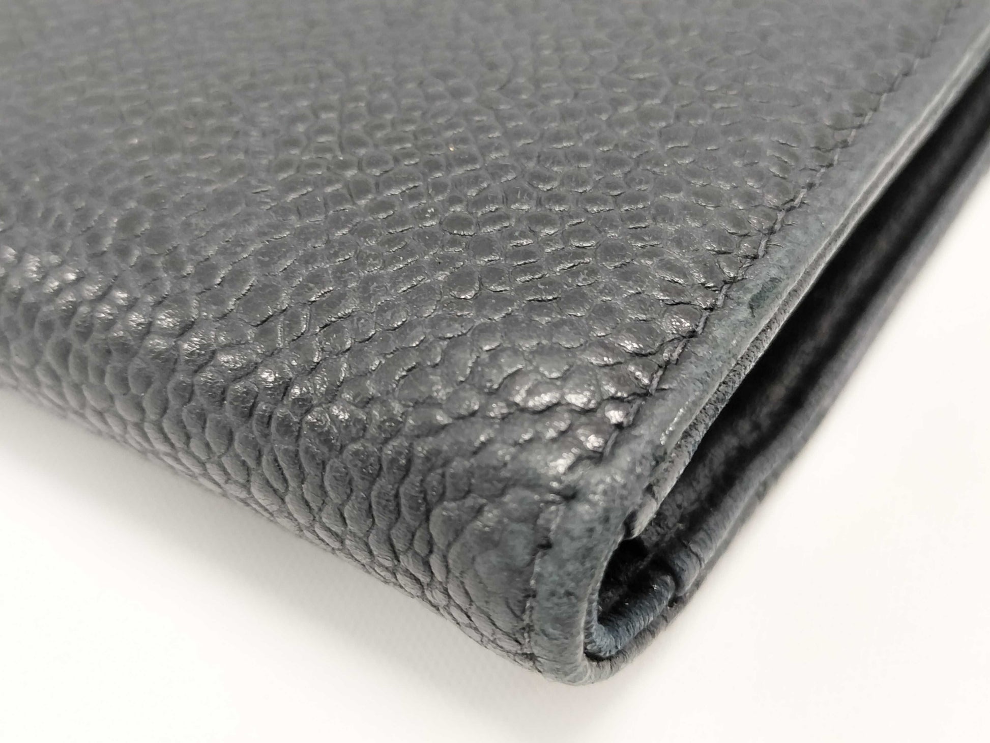 CHANEL Caviar Leather Bifold Wallet