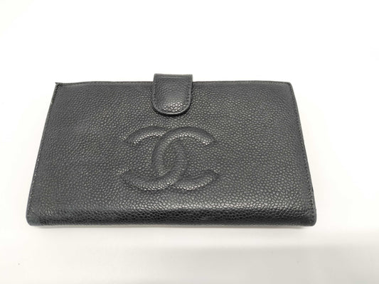 CHANEL Caviar Leather Bifold Wallet