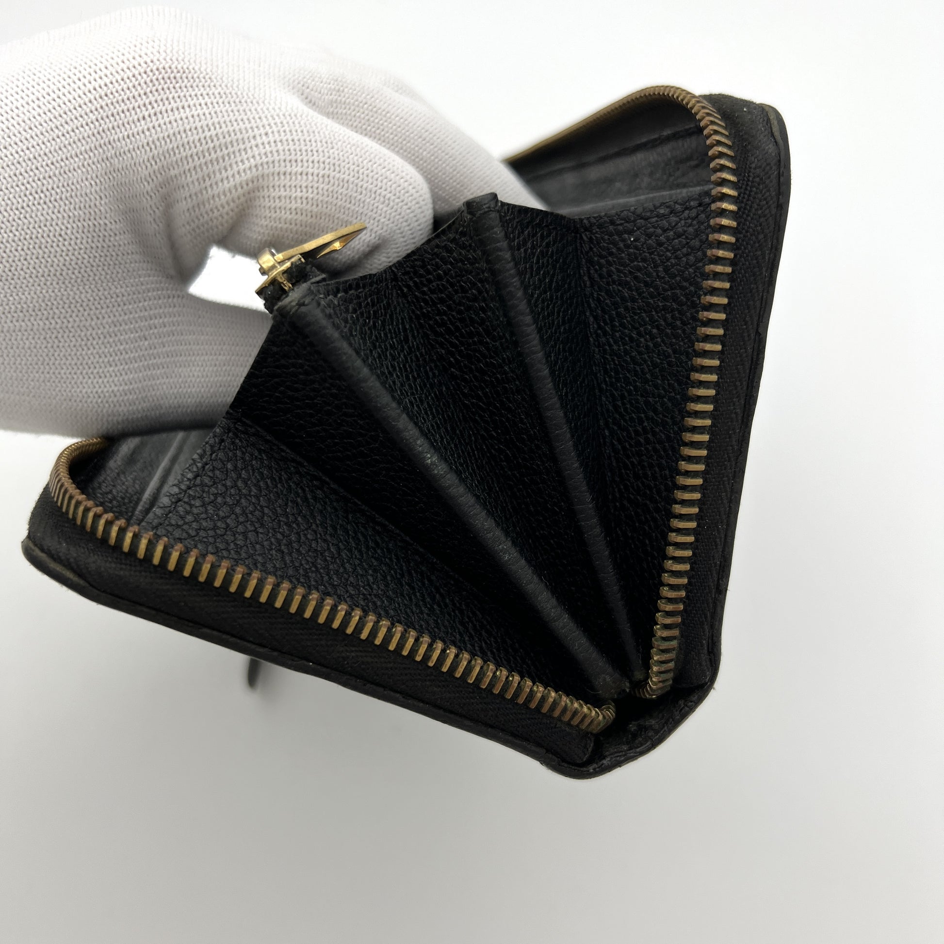 LOUIS VUITTON Louis Vuitton Monogram Empreinte Zippy Wallet