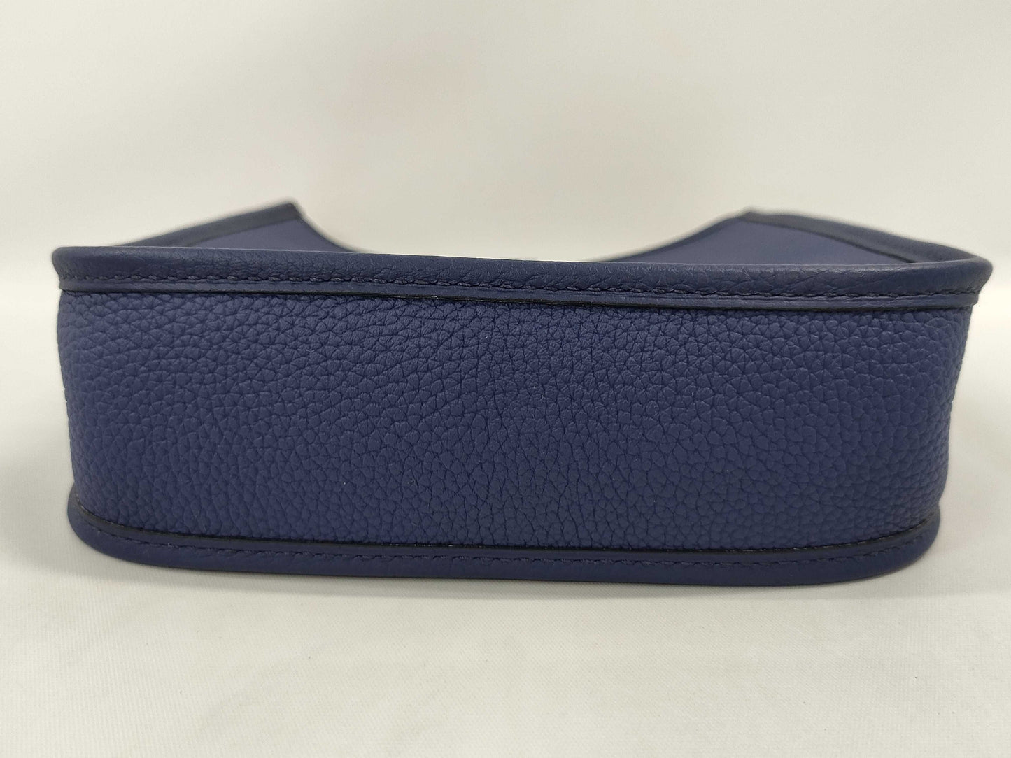 HERMES Evelyn TPM Taurillon Blue Saphir Stainless Steel Y Stamp Shoulder Bag
