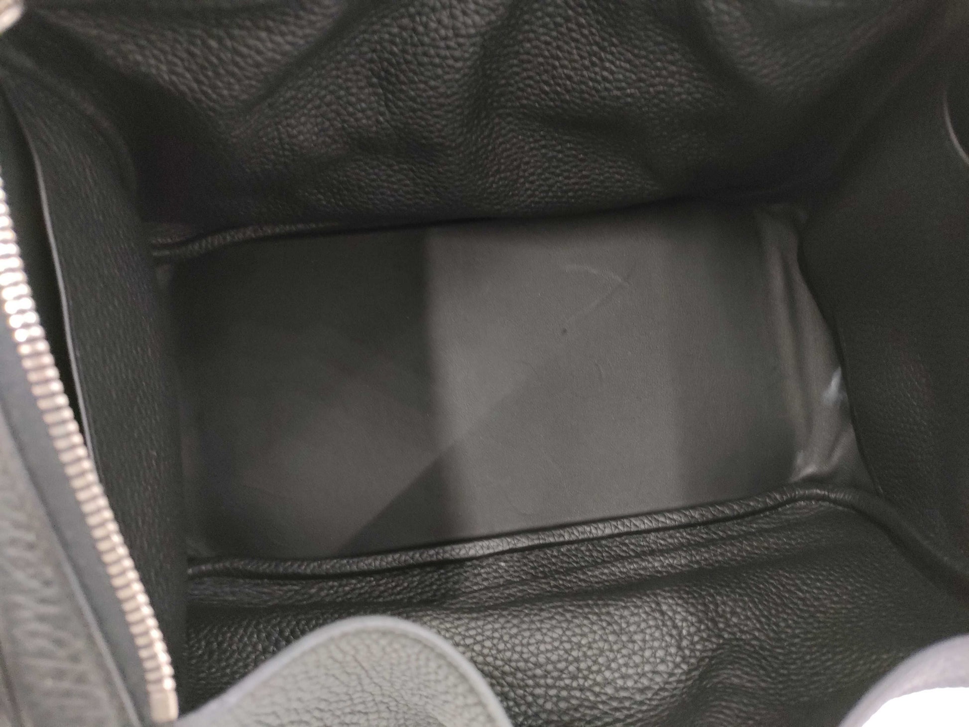 HERMES Lindy 30 Taurillon Clemence Black Stainless Steel Handbag with A Stamp