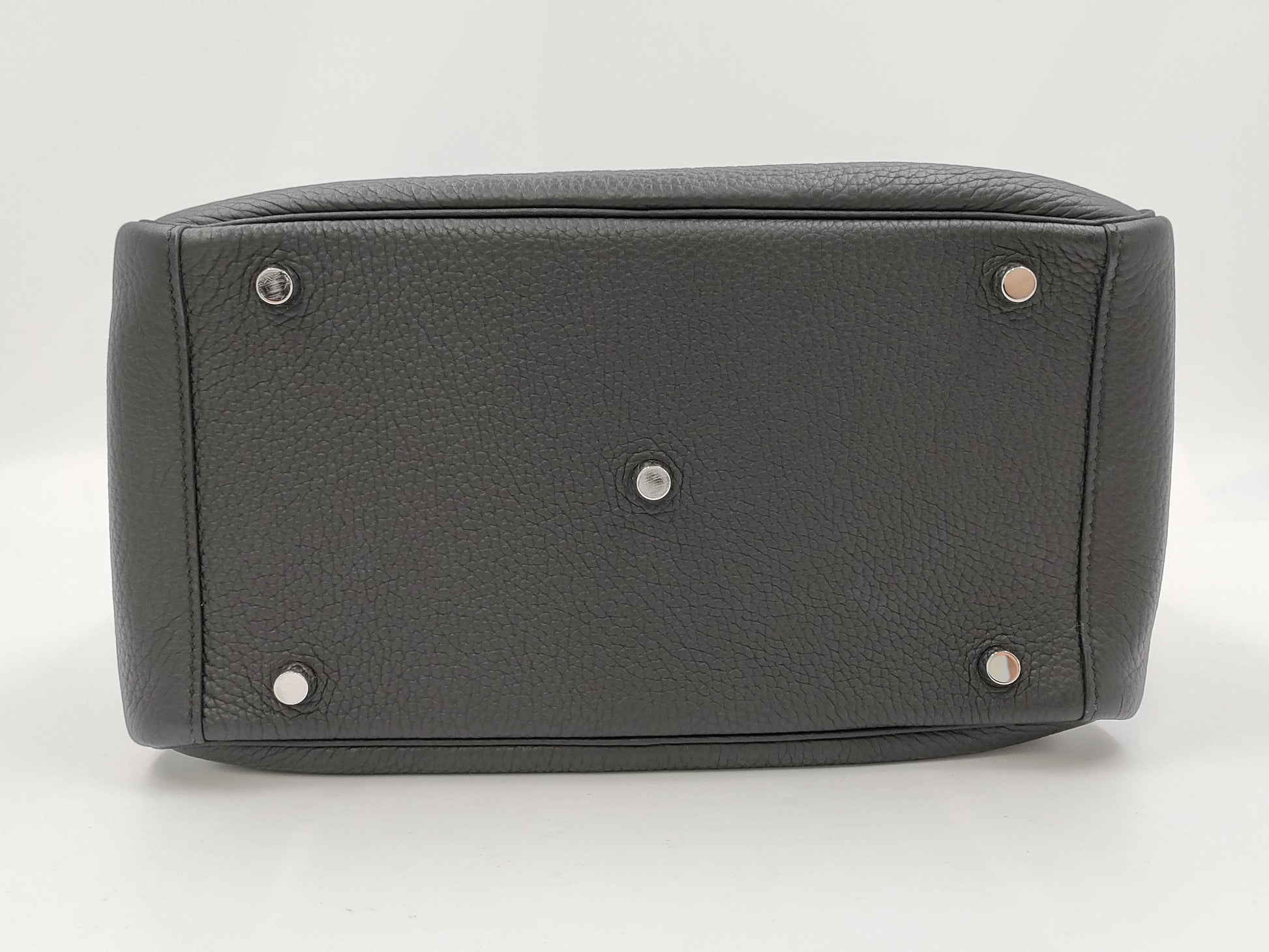 HERMES Lindy 30 Taurillon Clemence Black Stainless Steel Handbag with A Stamp