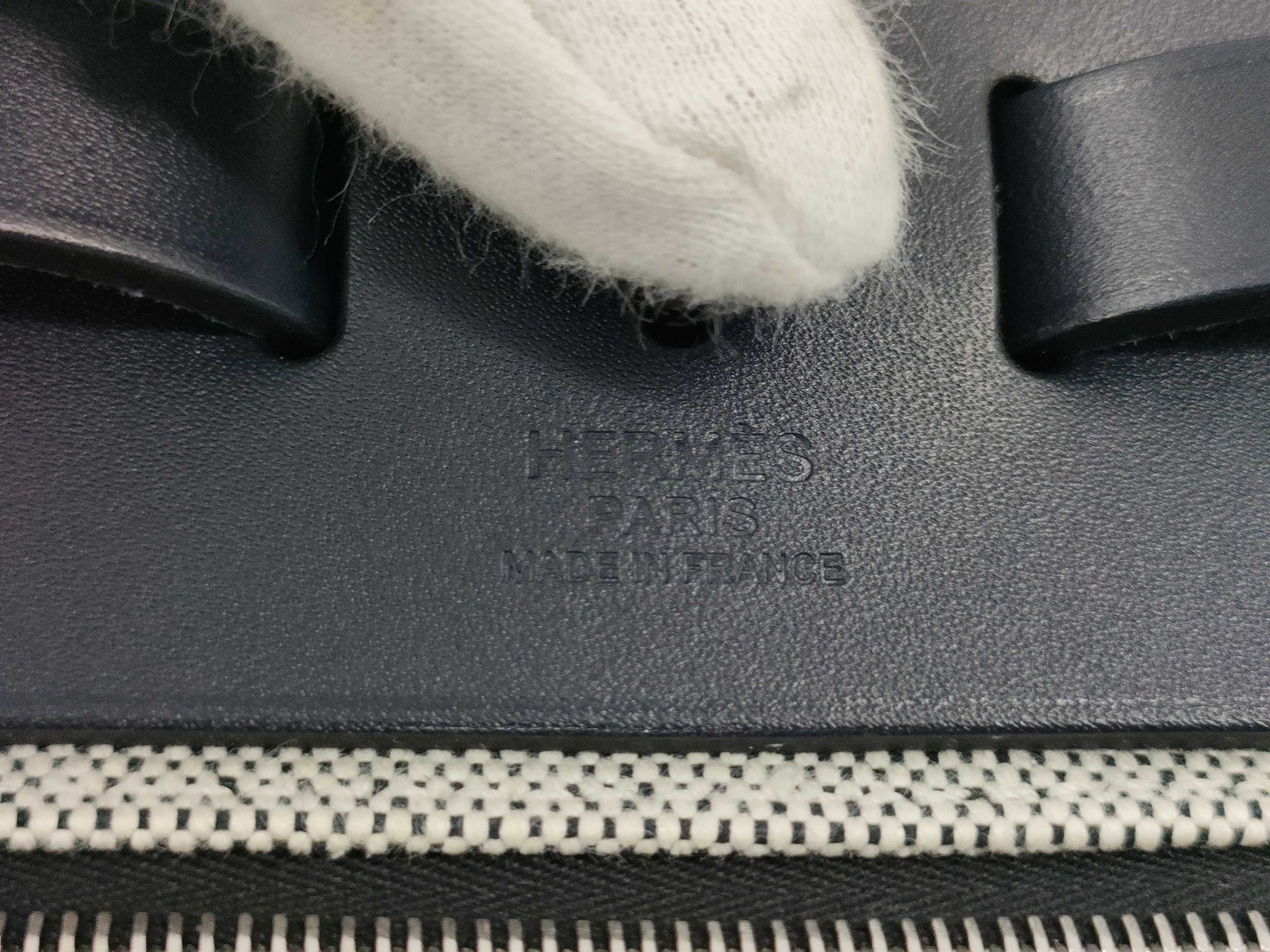 HERMES Airbag Zip 31PM Toile H Berline Vache Hunter Black Bleu Nuit Stainless Steel K Stamp Handbag