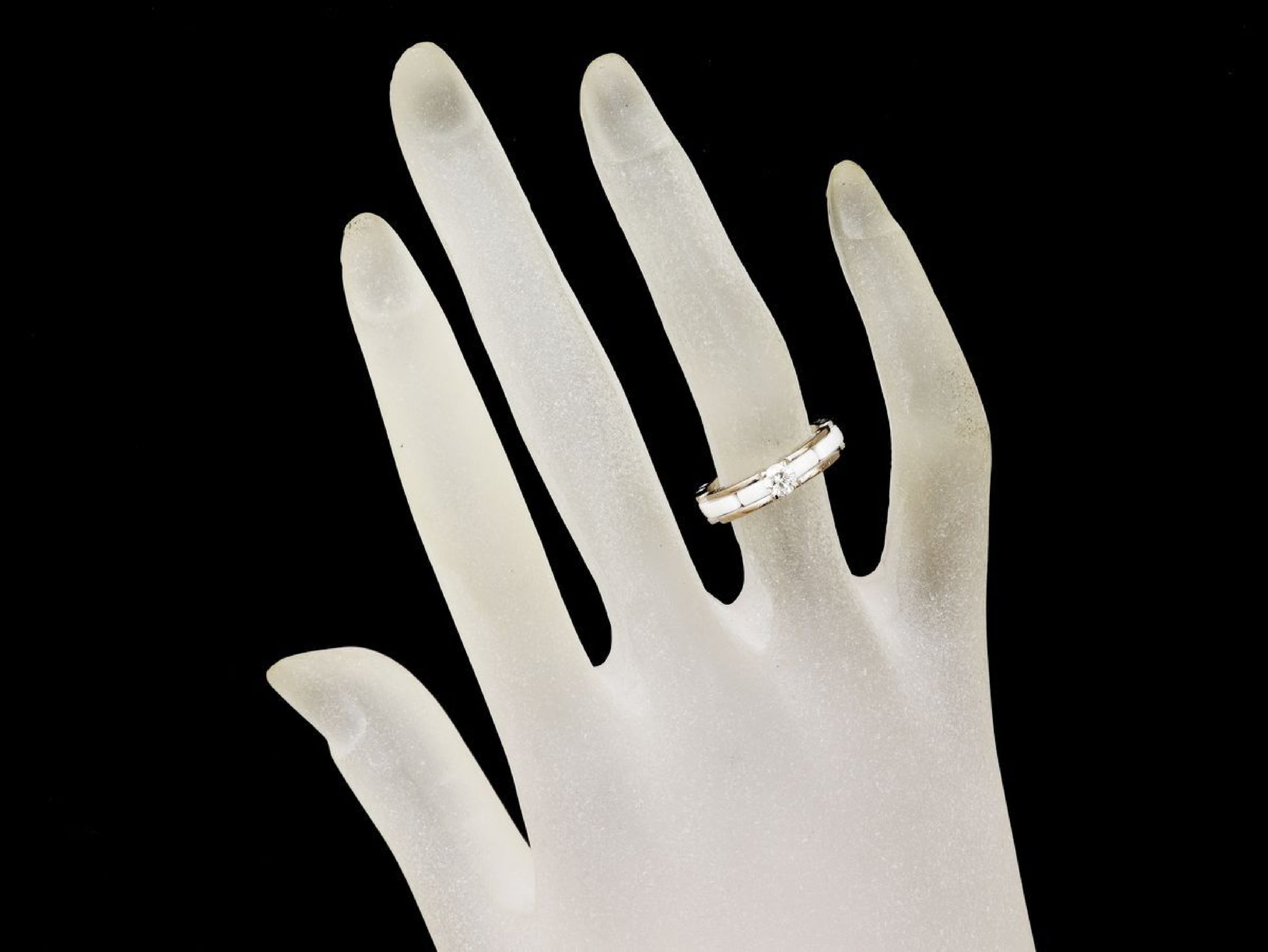 CHANEL Ultra T48 White Ceramic 1PD Au750 4.3g Ring 