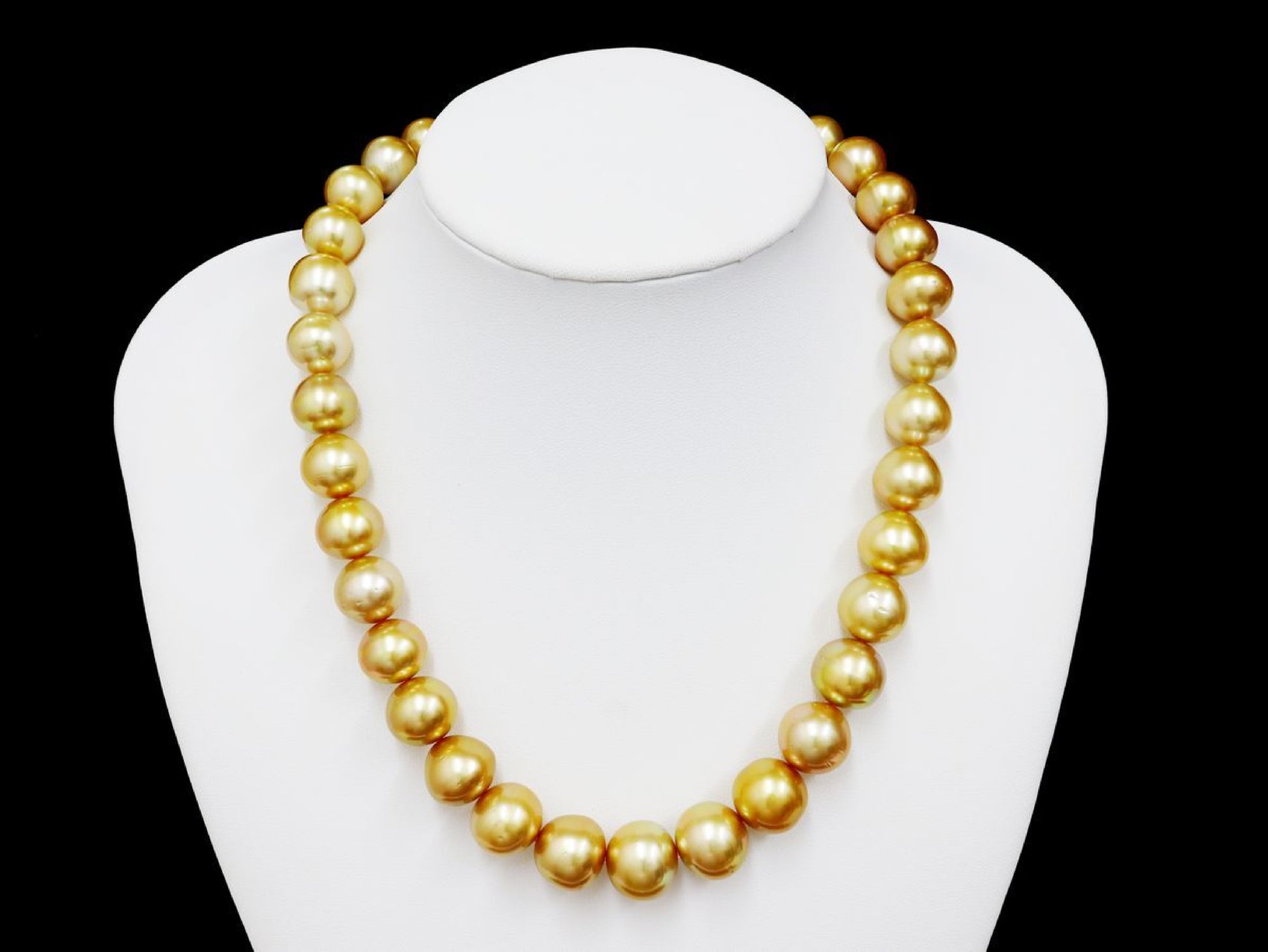 South Sea Pearl Necklace, Diameter: Approx. 12.0-15.3mm, Silver, 119.3g 